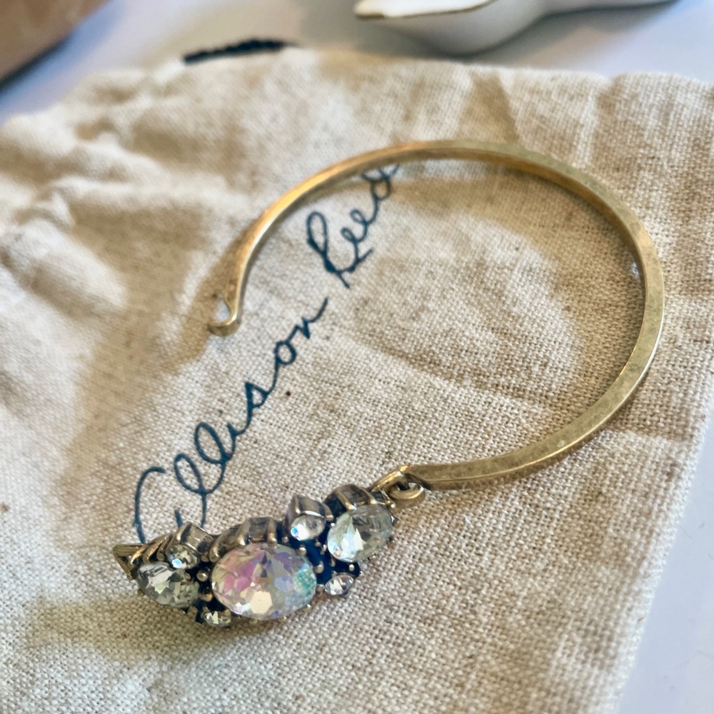 EUC!Beautiful Allison Reed Bracelet! Like New! Great for a gift or the holidays!